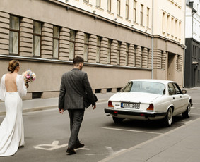 Klasikinių Jaguar Xj ir Cadillac Deville nuoma / Vilmantas Bulaka / Darbų pavyzdys ID 3886248