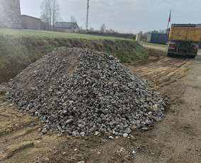 Birių krovinių pristatymas - Betono skalda - 1 Betono skalda - Birių krovinių pristatymas - 1