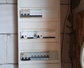 Elektros instaliacijos darbai - Nuotėkio relės pajungimas - 1 Nuotėkio relės pajungimas - Elektros instaliacijos darbai - 1