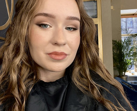 Proginis, dieninis, fotosesijinis makiažas, šukuosenos - Proginis makiažas - 4 Proginis makiažas - Proginis, dieninis, fotosesijinis makiažas, šukuosenos - 4