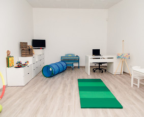 Reabilitacijos centras - Kineziterapeutai - 2 Kineziterapeutai - Reabilitacijos centras - 2