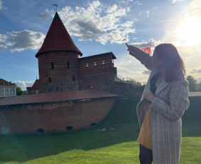 Gidė - kelionių vadovė (lietuvių/anglų kalba) / Monika Nakaitė / Darbų pavyzdys ID 3904226