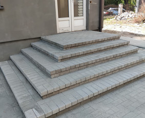 Trinkeliu klojimas - Laiptai iš trinkelių - 1 Laiptai iš trinkelių - Trinkeliu klojimas - 1