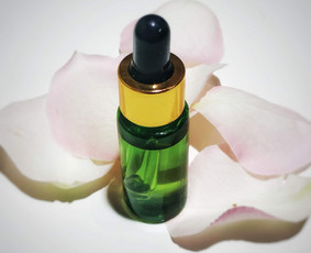 Veido serumas su hialurono rūgštimi, 15ml
www.villagemade.lt