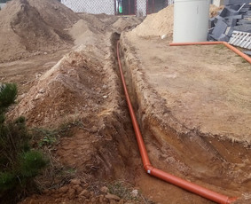Trinkelių klojimas, veja, drenažo įrengimas. Apželdinimas - Drenažo įrengimas - 1 Drenažo įrengimas - Trinkelių klojimas, veja, drenažo įrengimas. Apželdinimas - 1
