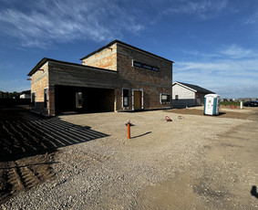 Trinkelių pagrindo paruošimas - Trinkelių klojimas, polių gręžimas, tvorų montavimas - 3