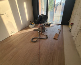 Pilna vidaus apdaila - Laminato klojimas - 2 Laminato klojimas - Pilna vidaus apdaila - 2