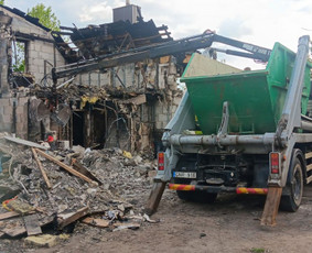 Šiukšlių, statybinių atliekų išvežimas. Griovimo darbai - Šiukšlių išvežimas - 2 Šiukšlių išvežimas - Šiukšlių, statybinių atliekų išvežimas. Griovimo darbai - 2