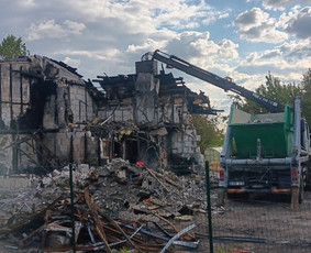 Šiukšlių, statybinių atliekų išvežimas. Griovimo darbai - Konteinerių nuoma - 4 Konteinerių nuoma - Šiukšlių, statybinių atliekų išvežimas. Griovimo darbai - 4