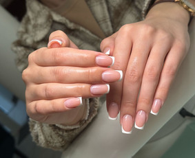 Manikiūras, pedikiūras, makiažas, antakiai Žirmūnuose / MB Breeze beauty / Darbų pavyzdys ID 3928142