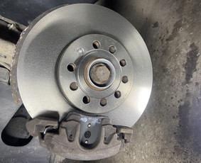 Sankabos keitimas - Automobiliu remontas, Padangų Montavimas - 2