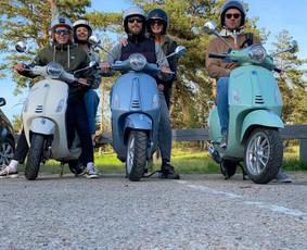 Vespa Motoroleriu nuoma Klaipedoje - Motorolerių nuoma - 2 Motorolerių nuoma - Vespa Motoroleriu nuoma Klaipedoje - 2