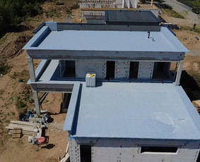 Plokščių Stogų Dengimas Pvc, Epdm ir bitumine Danga / Tvirti stogai / Darbų pavyzdys ID 3933248