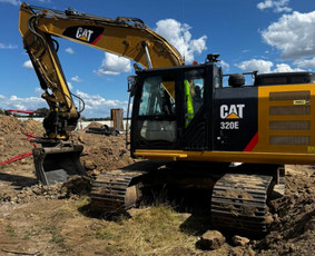 Vikšrinių mini krautuvų - Bobcat nuoma su operatoriumi ir 3d - Tranšėjų kasimas - 1 Tranšėjų kasimas - Vikšrinių mini krautuvų - Bobcat nuoma su operatoriumi ir 3d - 1