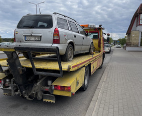 Techninė pagalba 24/7 , krovinių pervežimas tralo paslaugos / Arnoldas / Darbų pavyzdys ID 3937336