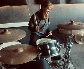 Studio34 - Vokalo, gitaros, pianino ir būgnų pamokos. / Studio 34 / Darbų pavyzdys ID 3938526