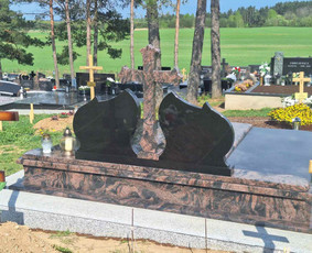Aukščiausios kokybės paminklų gamybą - Paminklų, antkapių montavimas - 2 Paminklų, antkapių montavimas - Aukščiausios kokybės paminklų gamybą - 2
