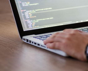 Jūsų IT partneris - Programuotojai - 3 Programuotojai - Jūsų IT partneris - 3