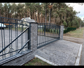 Kalviški gaminiai Tvoros Vartai Stumdomi turėklai stogeliai / Vladislav Zarumnyj / Darbų pavyzdys ID 3949248