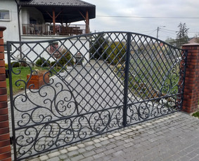 Kalviški gaminiai Tvoros Vartai Stumdomi turėklai stogeliai / Vladislav Zarumnyj / Darbų pavyzdys ID 3950136