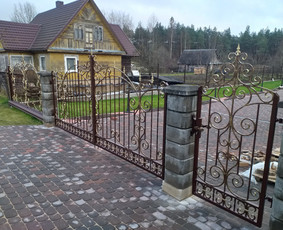 Kalviški gaminiai Tvoros Vartai Stumdomi turėklai stogeliai / Vladislav Zarumnyj / Darbų pavyzdys ID 3950154