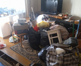 Šiukšliu nereikalingų daiktų, statybinių atliekų išvežimas - Senų baldų išvežimas - 1 Senų baldų išvežimas - Šiukšliu nereikalingų daiktų, statybinių atliekų išvežimas - 1