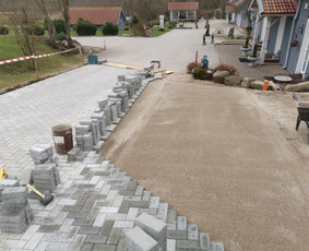 Trinkelių klojimas, Pagrindo ruošimas. Gerbuvio darbai - Aplinkos tvarkymas, apželdinimas - 3 Aplinkos tvarkymas, apželdinimas - Trinkelių klojimas, Pagrindo ruošimas. Gerbuvio darbai - 3