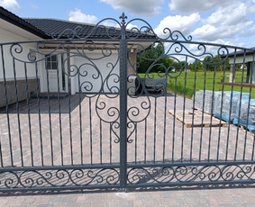 Kalviški gaminiai Tvoros Vartai Stumdomi turėklai stogeliai / Vladislav Zarumnyj / Darbų pavyzdys ID 3959524