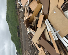 Pigus šiukšlių bei senų baldų išvežimas. Griovimo darbai. - Senų baldų išvežimas - 1 Senų baldų išvežimas - Pigus šiukšlių bei senų baldų išvežimas. Griovimo darbai. - 1