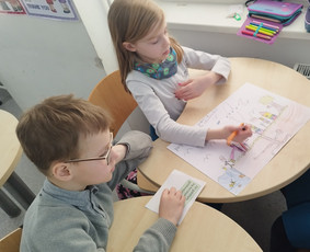 Priešmokyklinio, pradinio ugdymo mokytoja, korepetitorė. - Pradinių klasių mokytoja - 4 Pradinių klasių mokytoja - Priešmokyklinio, pradinio ugdymo mokytoja, korepetitorė. - 4