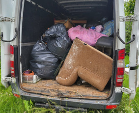 Šiukšlių išvežimas, griovimo darbai / Vilma Gaižutienė / Darbų pavyzdys ID 3967477