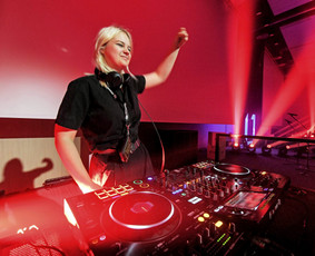 Dj ir Renginių Vedėja – Dvi Merginos Jūsų Šventei! - Djs - 3 Djs - Dj ir Renginių Vedėja – Dvi Merginos Jūsų Šventei! - 3