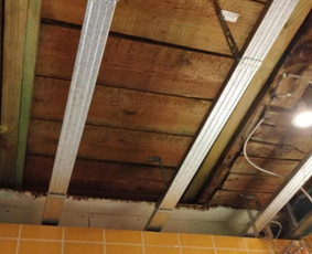 Pakabinamų lubų montavimas - Vidaus apdaila Klaipėda ir regione. - 1