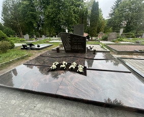 Paminklai, meniški antkapiai, granito plokštės / Kauno Antkapiai / Darbų pavyzdys ID 3981047