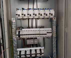 Elektros,signalizacijos darbai, matavimai,rangovo aktas - Smulkūs elektros darbai - 3 Smulkūs elektros darbai - Elektros,signalizacijos darbai, matavimai,rangovo aktas - 3