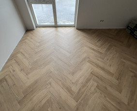 Laminato, Vinilo ir kitų dangų įrengimas. / Grindų meistrai / Darbų pavyzdys ID 3984319