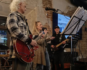 Vokalistė Giedrė su grupe Dancing The Blues - Vestuvių muzikantai - 2 Vestuvių muzikantai - Vokalistė Giedrė su grupe Dancing The Blues - 2