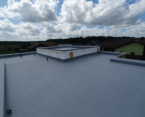 Plokščių Stogų Dengimas Pvc, Epdm ir bitumine Danga / Tvirti stogai / Darbų pavyzdys ID 3994003