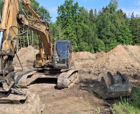 Griovimo darbai. Ekskavatorių nuoma. Grunto kasimo darbai. - Inžinerinių tinklų įrengimas - 3 Inžinerinių tinklų įrengimas - Griovimo darbai. Ekskavatorių nuoma. Grunto kasimo darbai. - 3