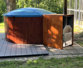 Privati sodyba su pirtimi, kubilu ir ežero pakrante / Leo Complex / Darbų pavyzdys ID 3996463