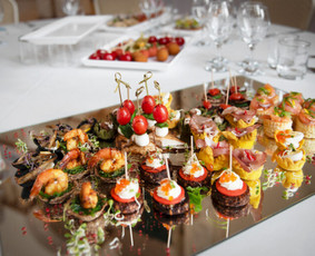 Vieno kąsnio sumu&scaron;tiniai - Kregždutės asorti vienakąsniai, užkandėlės 2026 - 3