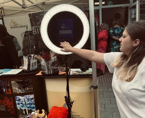 Foto būdelės ir 360 Platformos nuoma - Foto būdelės nuoma - 4 Foto būdelės nuoma - Foto būdelės ir 360 Platformos nuoma - 4
