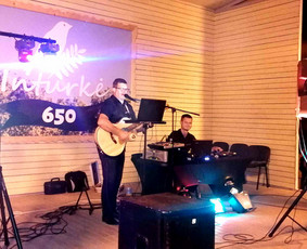 Aukštaitukai - renginių muzikantai/ vedėjas/ Dj - Dainininkai, muzikos grupės - 2 Dainininkai, muzikos grupės - Aukštaitukai - renginių muzikantai/ vedėjas/ Dj - 2