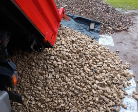 Vežam biriąsias medžiagos bei tvarkom sklypus / Scania / Darbų pavyzdys ID 4004105