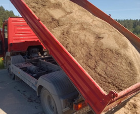 Vežam biriąsias medžiagos bei tvarkom sklypus / Scania / Darbų pavyzdys ID 4004109