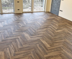 Grindų lyginimo darbai/ Pvc/ Lvt/ Kilimų įrengimas / Beta project / Darbų pavyzdys ID 4008247