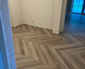 Grindų lyginimo darbai/ Pvc/ Lvt/ Kilimų įrengimas / Beta project / Darbų pavyzdys ID 4008289