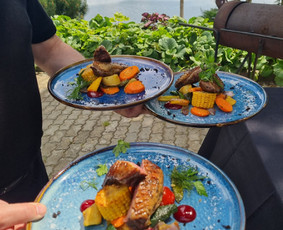 Maistas Šventėms ir patalpos Šventėms, svečių pasitikimas / Restoranas JUODA RAUDONA / Darbų pavyzdys ID 4009105