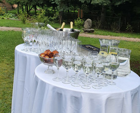 Maistas Šventėms ir patalpos Šventėms, svečių pasitikimas / Restoranas JUODA RAUDONA / Darbų pavyzdys ID 4009165