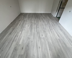 Laminato, Vinilo ir kitų dangų įrengimas. / Grindų meistrai / Darbų pavyzdys ID 4011387